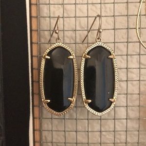 Kendra Scott small black basic earrings !
